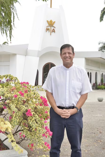 PADRE FELIPE RIOS